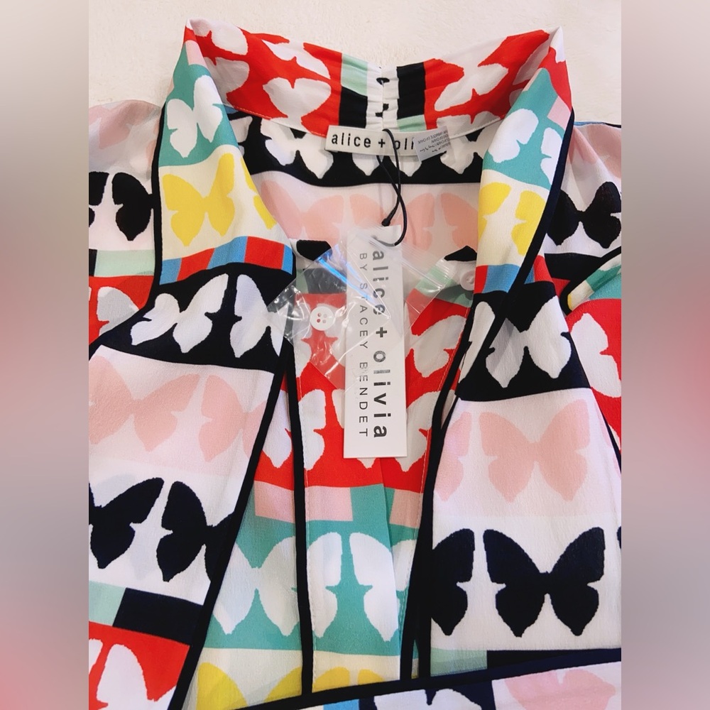 NWT Alice + Olivia Jeannie Butterfly Silk Tie-Neck Top - Picture 7 of 8